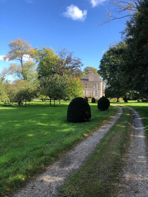 Charming 18Th Century Chateau, Near Bayeux In Calvados, Normandie Livry  Exterior foto